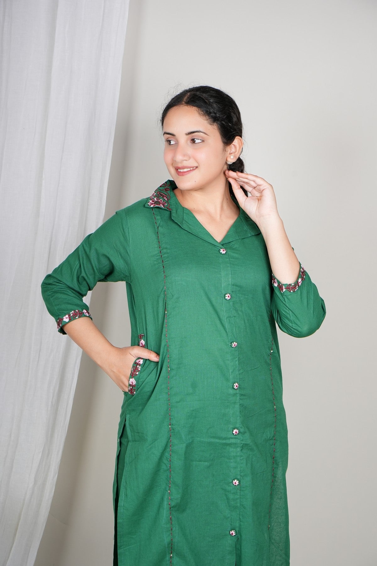 Women’s Green Cotton Kurta Set with Floral Collar | Button-Down Straight Kurta & Matching Pants | Daily Wear Ethnic Set Akrish