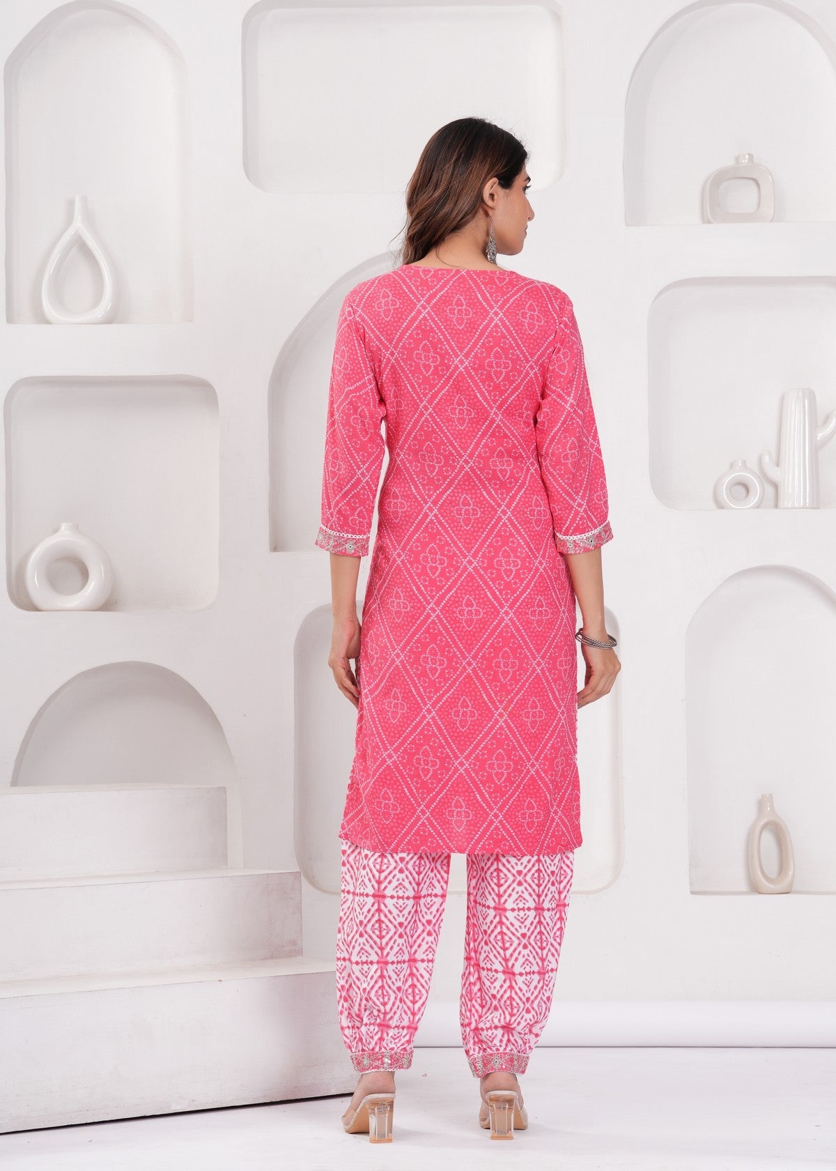 Pink Printed Kurta Pant Set with Mirror-Work Neckline – Elegant Daily & Festive Wear Akrish