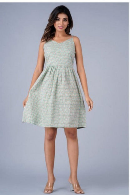 Women’s Green Geometric Print Sleeveless Fit & Flare Dress Akrish