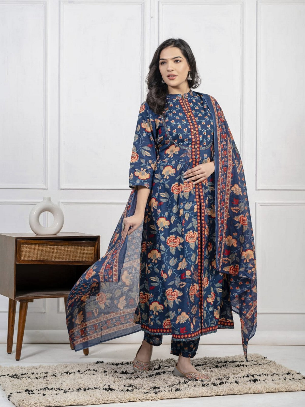 Women’s Blue Floral Printed Kurti Set with Dupatta – Elegant Straight Kurta, Pants & Matching Dupatta Akrish