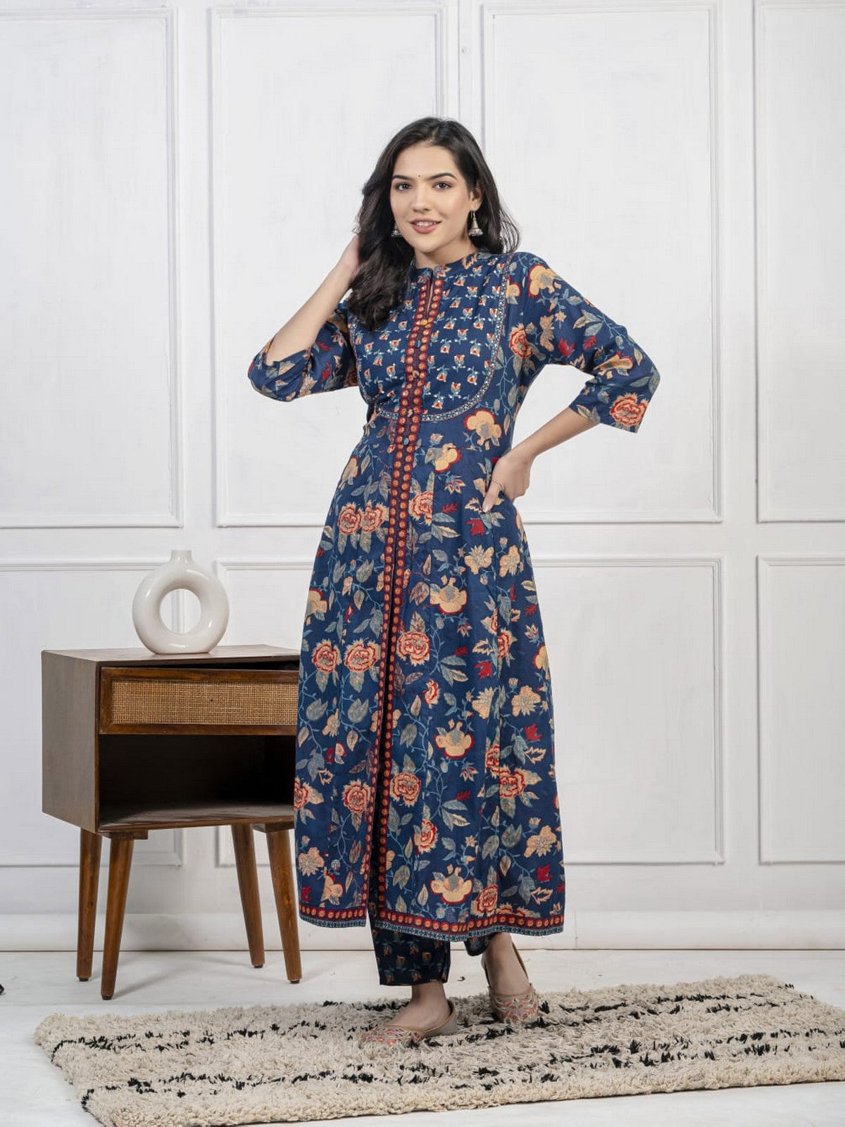 Women’s Blue Floral Printed Kurti Set with Dupatta – Elegant Straight Kurta, Pants & Matching Dupatta Akrish