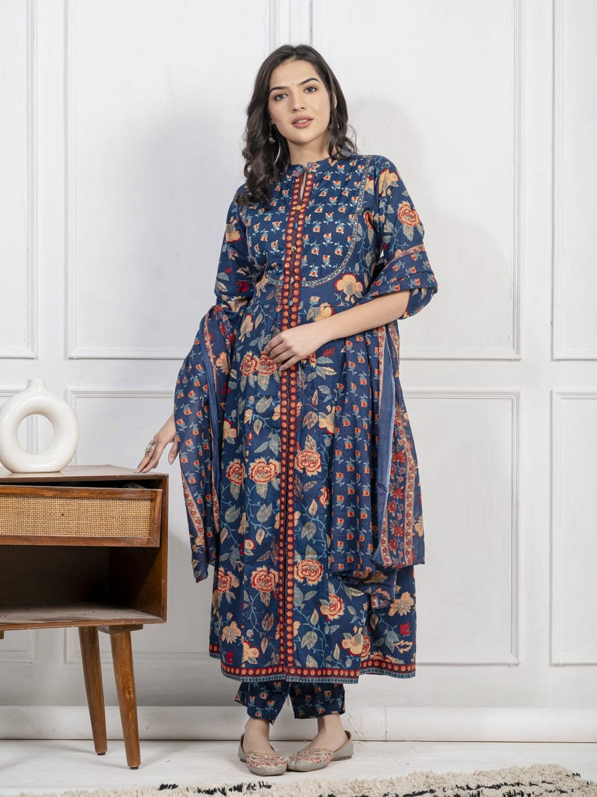 Women’s Blue Floral Printed Kurti Set with Dupatta – Elegant Straight Kurta, Pants & Matching Dupatta Akrish