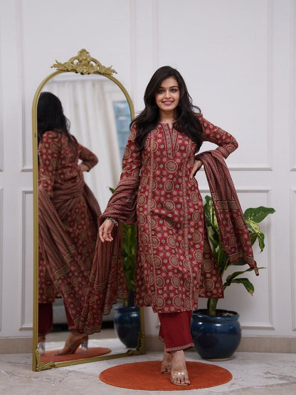 Women’s Maroon Ethnic Printed Kurti Set with Dupatta – Elegant Straight Kurta, Matching Pants & Dupatta Akrish