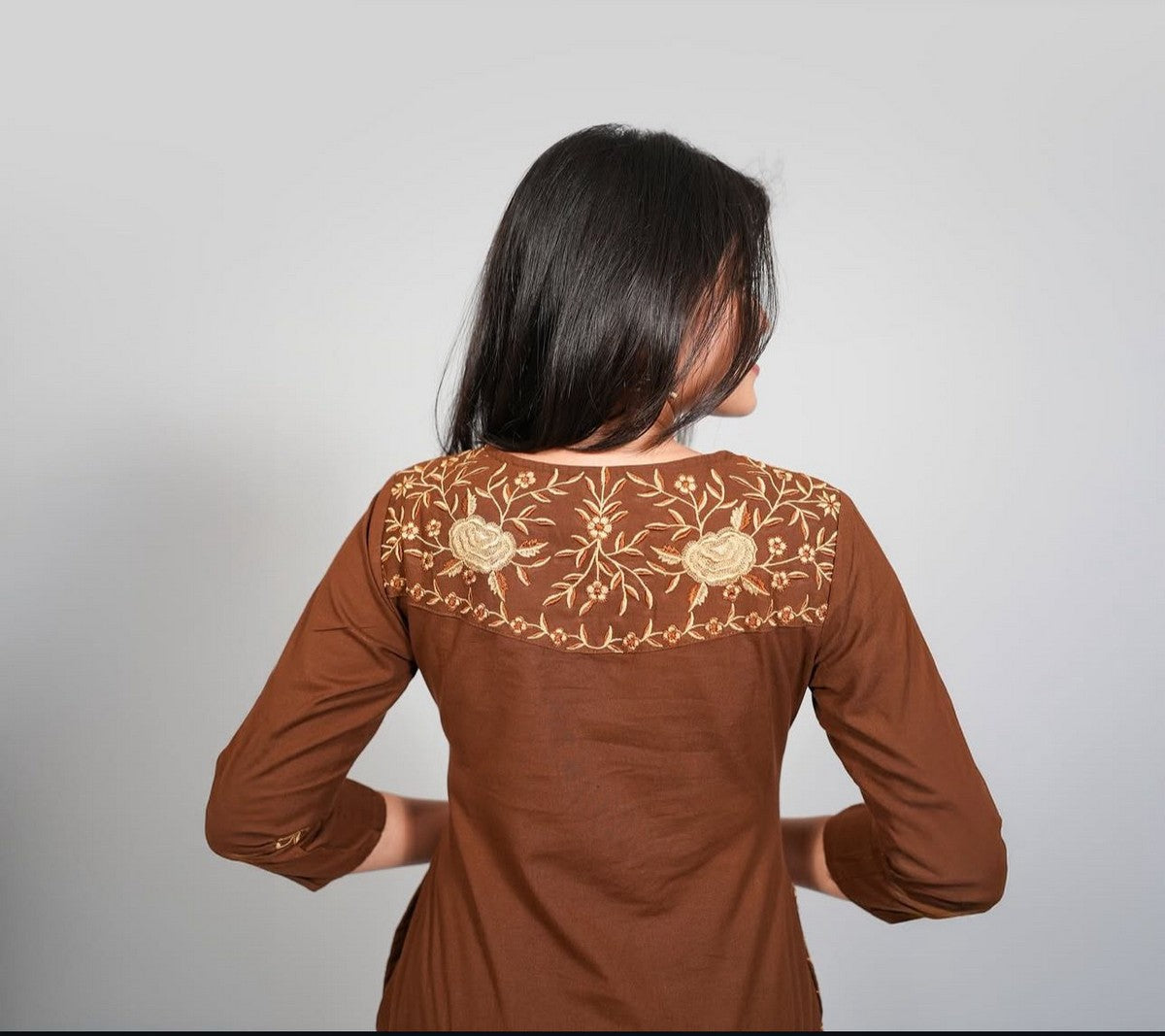 Elegant Women’s Brown Embroidered Kurti Set – Straight Fit Kurta with Matching Pants Akrish