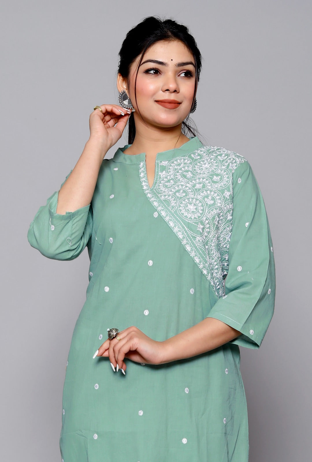 Akrish Green Cotton Embroidered Kurta Set for Women | Premium Ethnic Wear